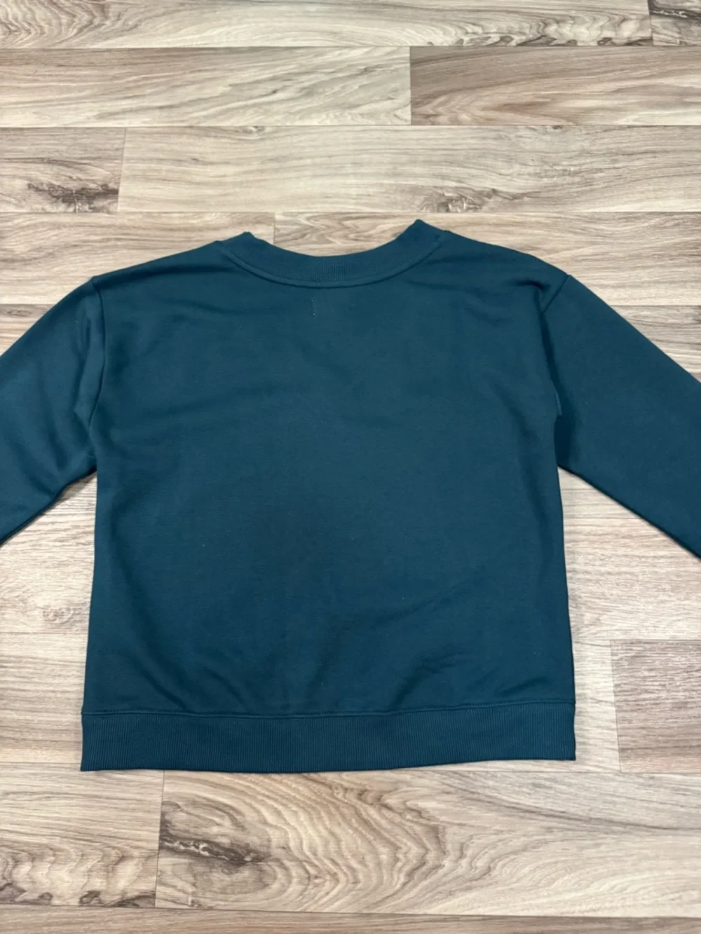 PACT Women's Courtside V-Neck Sweatshirt in Celestial Green Size Small